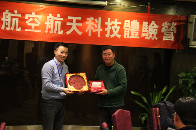 老哥俱乐部-老哥必备的交流社区