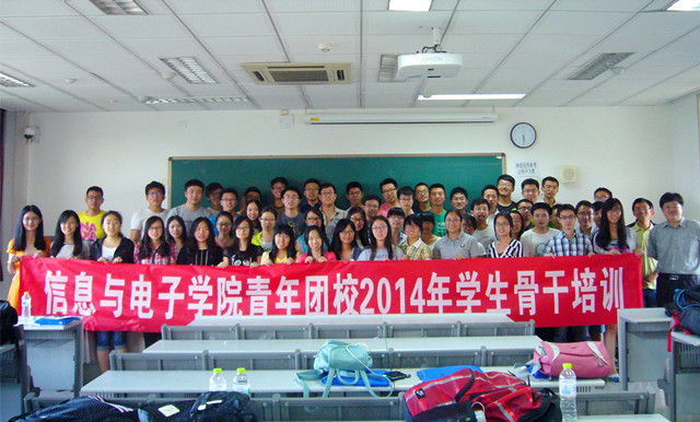 老哥俱乐部-老哥必备的交流社区