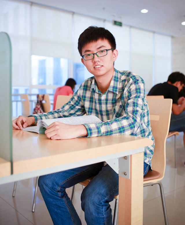 老哥俱乐部-老哥必备的交流社区