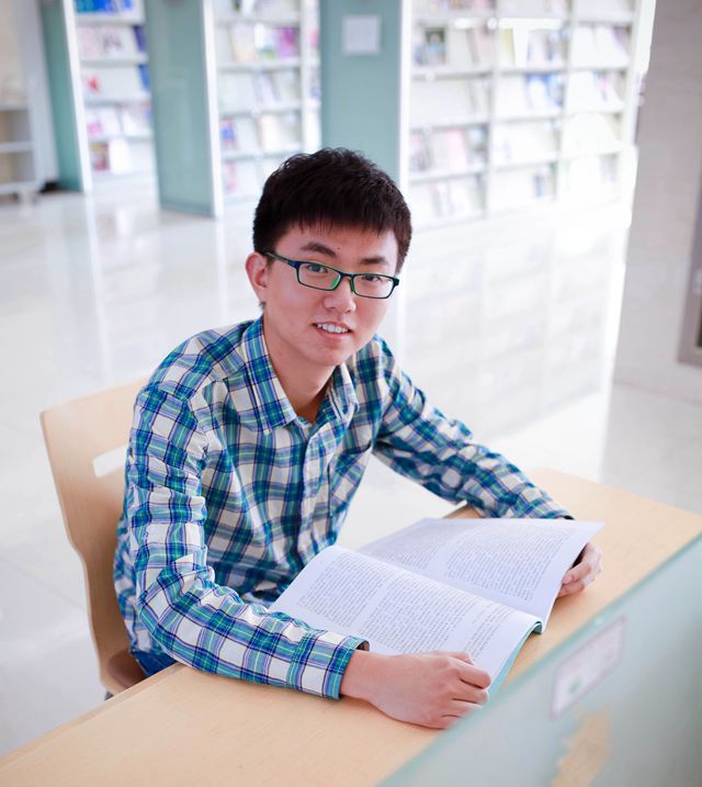 老哥俱乐部-老哥必备的交流社区