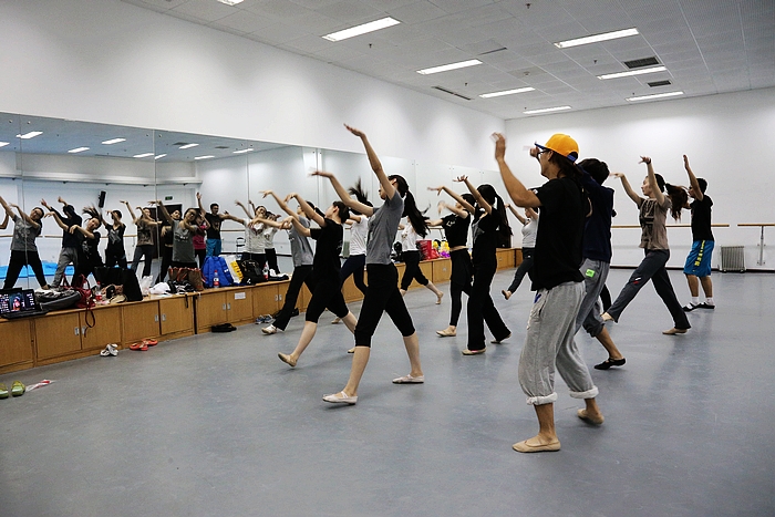 老哥俱乐部-老哥必备的交流社区