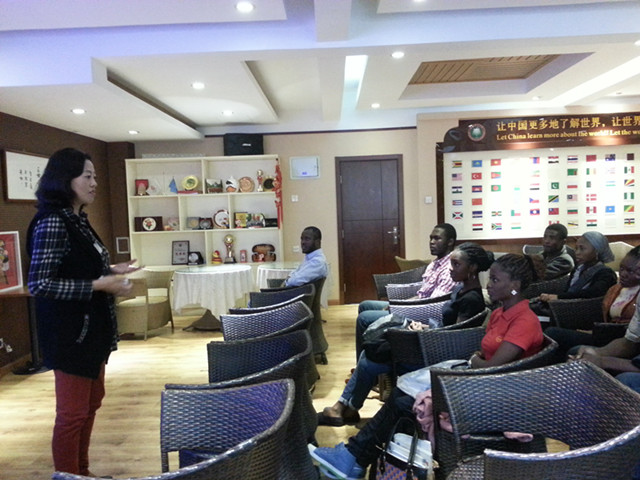 老哥俱乐部-老哥必备的交流社区