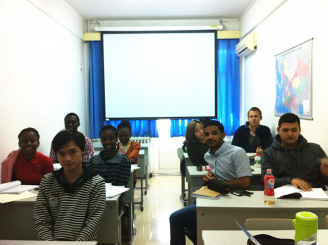 老哥俱乐部-老哥必备的交流社区