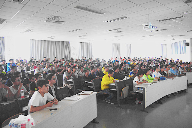 老哥俱乐部-老哥必备的交流社区