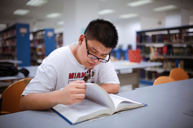 老哥俱乐部-老哥必备的交流社区