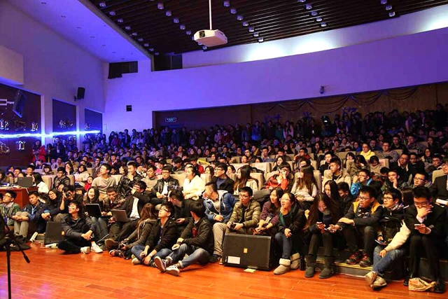 老哥俱乐部-老哥必备的交流社区