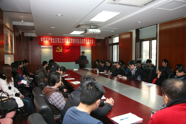 老哥俱乐部-老哥必备的交流社区