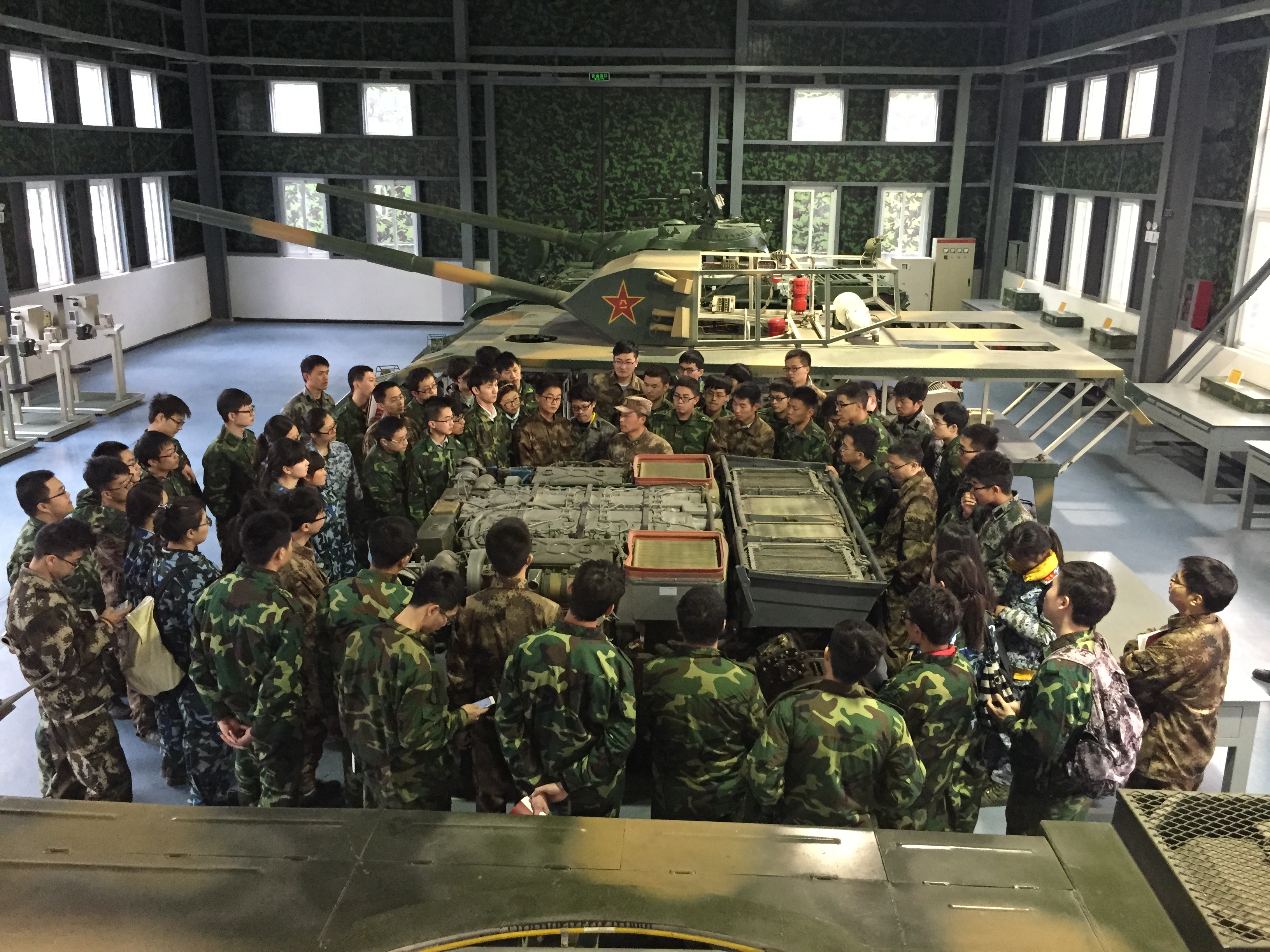 老哥俱乐部-老哥必备的交流社区