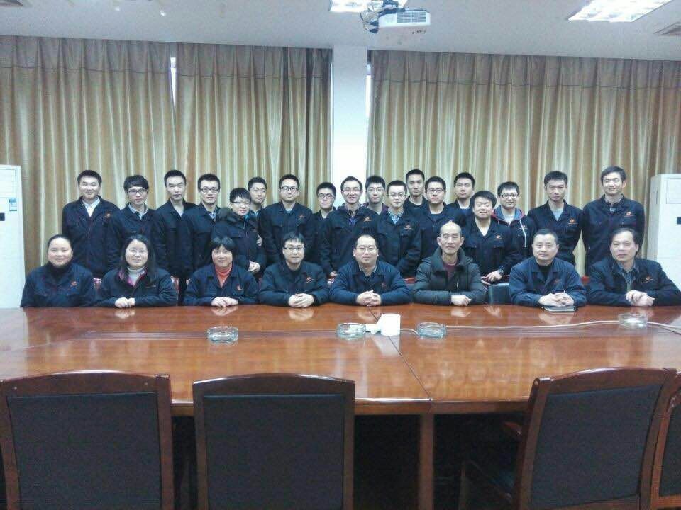 老哥俱乐部-老哥必备的交流社区