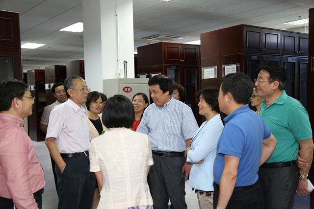 老哥俱乐部-老哥必备的交流社区