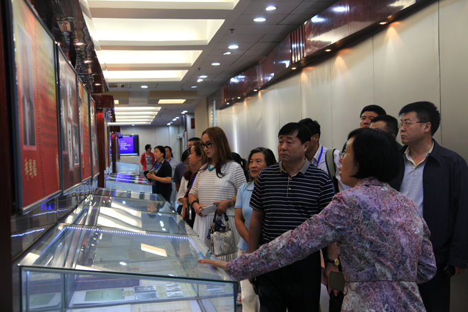 老哥俱乐部-老哥必备的交流社区