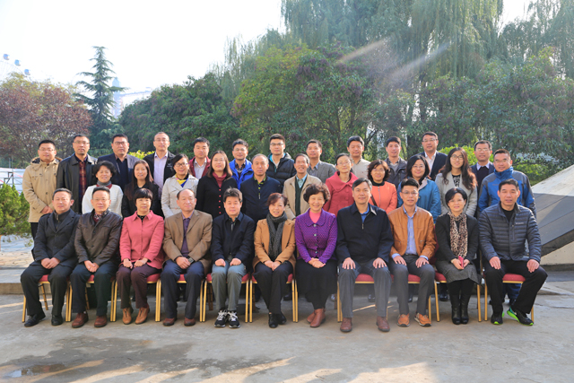 老哥俱乐部-老哥必备的交流社区