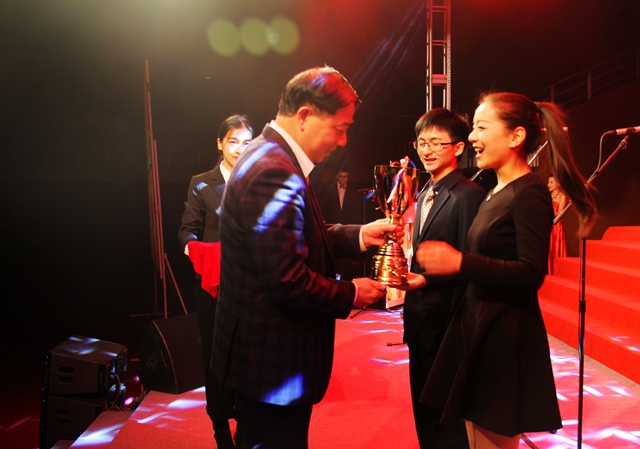 老哥俱乐部-老哥必备的交流社区