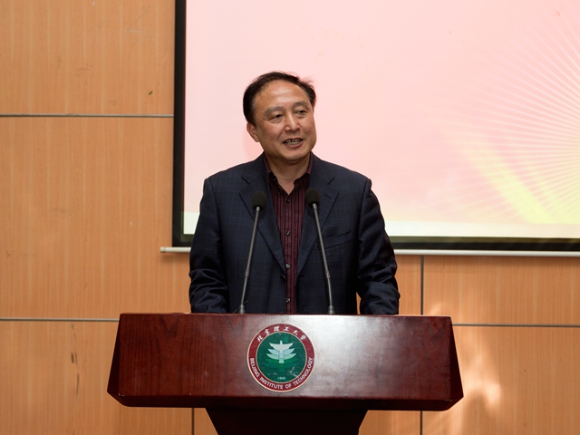 老哥俱乐部-老哥必备的交流社区