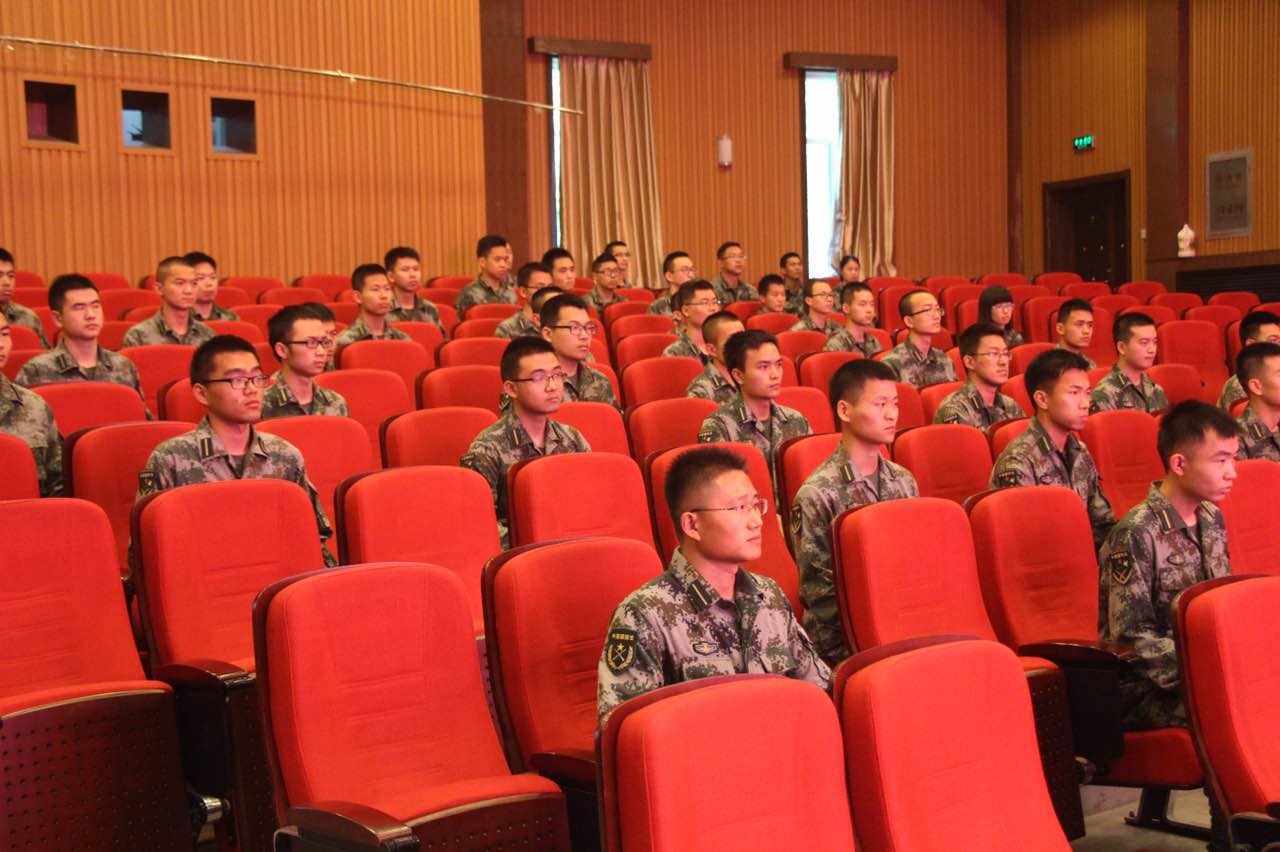 老哥俱乐部-老哥必备的交流社区