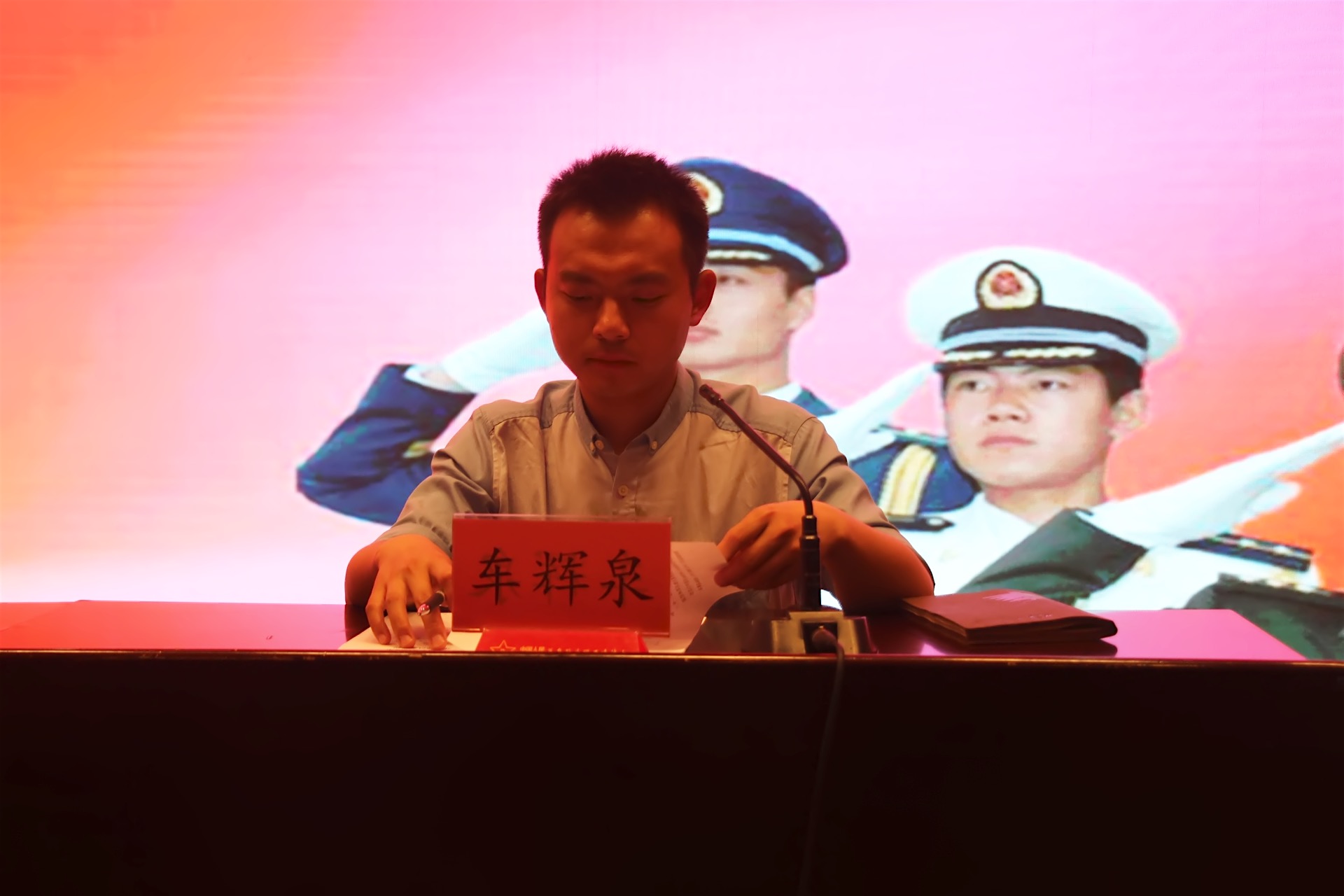 老哥俱乐部-老哥必备的交流社区