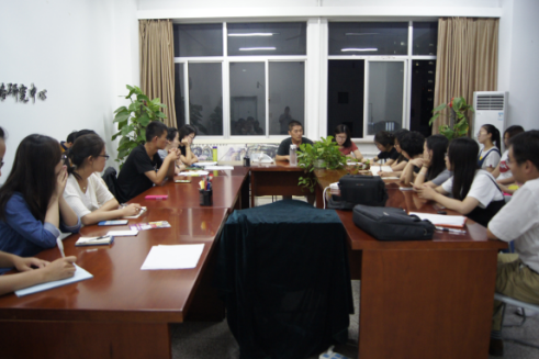 老哥俱乐部-老哥必备的交流社区