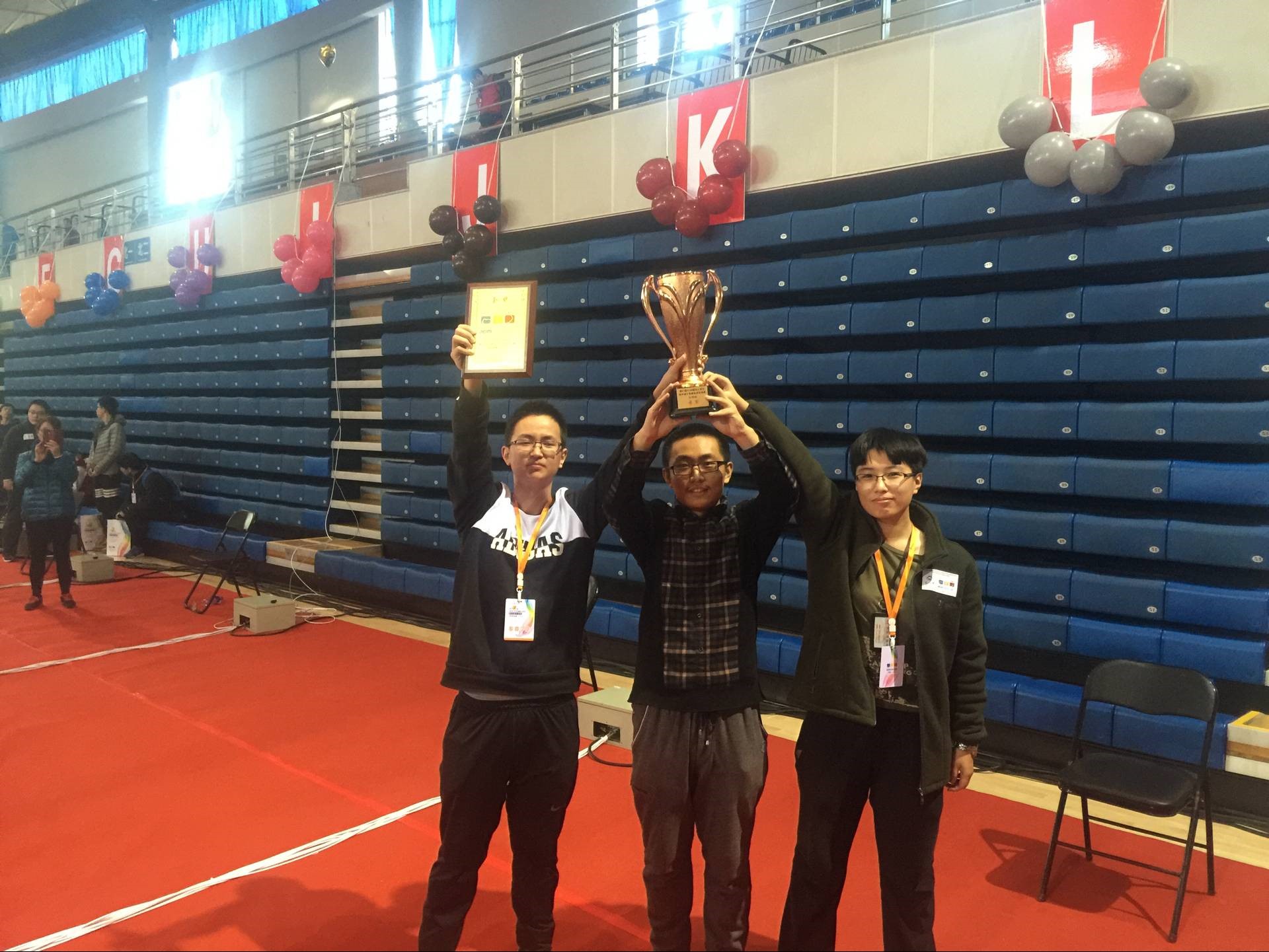 老哥俱乐部-老哥必备的交流社区