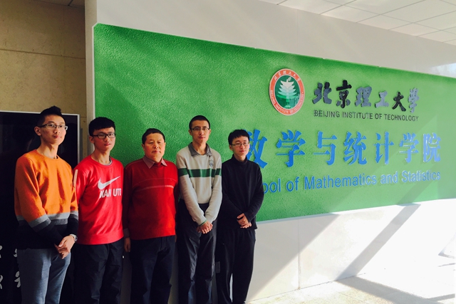 老哥俱乐部-老哥必备的交流社区