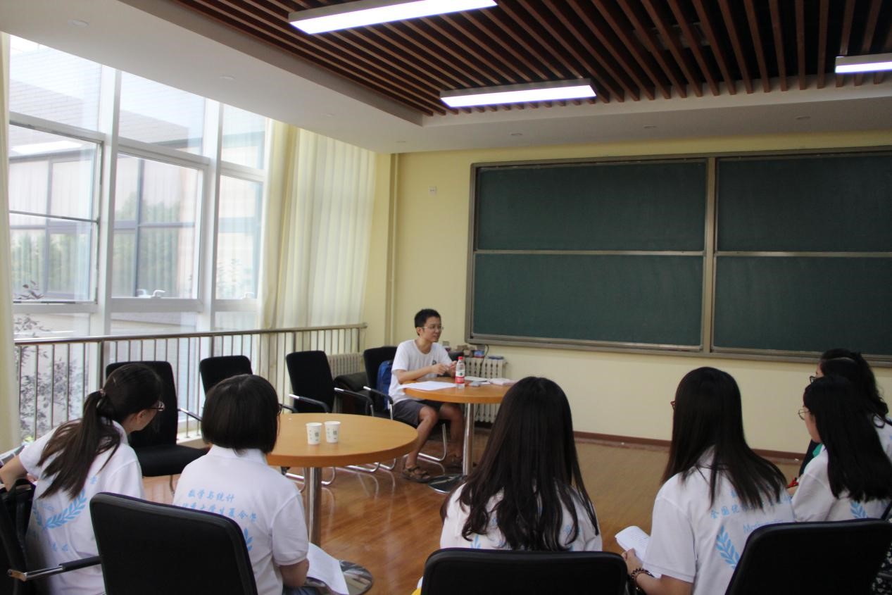 老哥俱乐部-老哥必备的交流社区