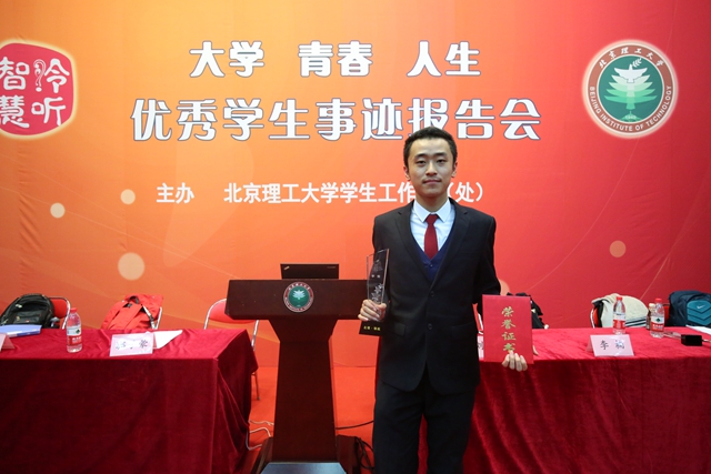 老哥俱乐部-老哥必备的交流社区