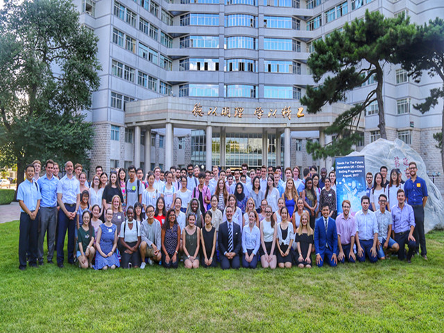 老哥俱乐部-老哥必备的交流社区