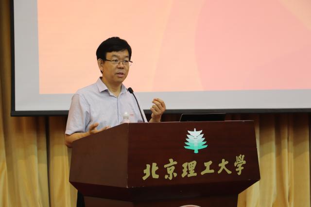 老哥俱乐部-老哥必备的交流社区