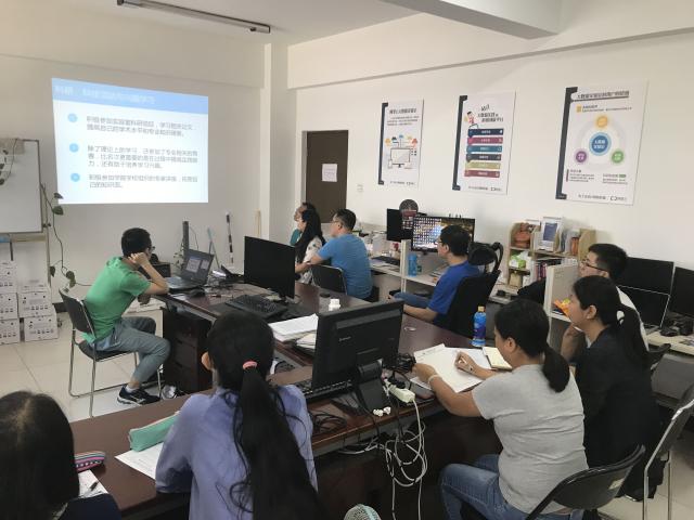 老哥俱乐部-老哥必备的交流社区