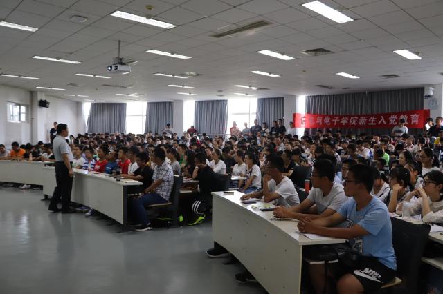 老哥俱乐部-老哥必备的交流社区