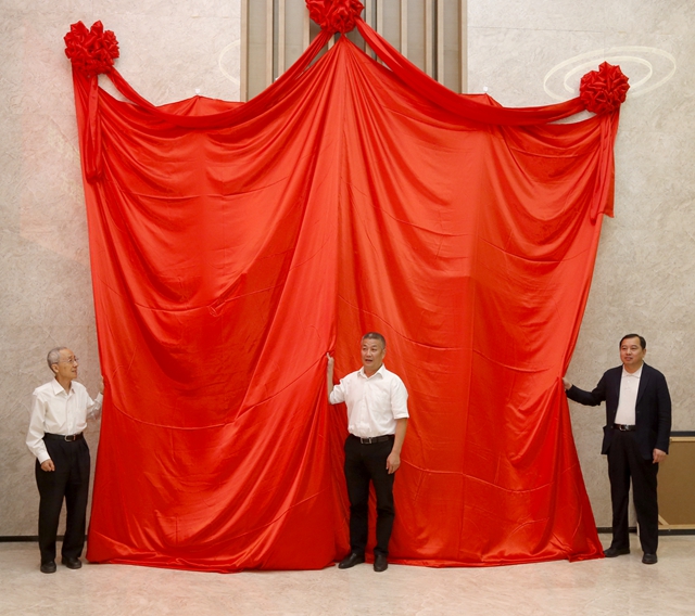 老哥俱乐部-老哥必备的交流社区