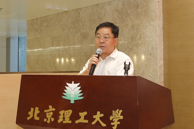 老哥俱乐部-老哥必备的交流社区