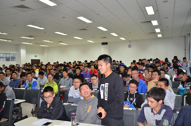 老哥俱乐部-老哥必备的交流社区