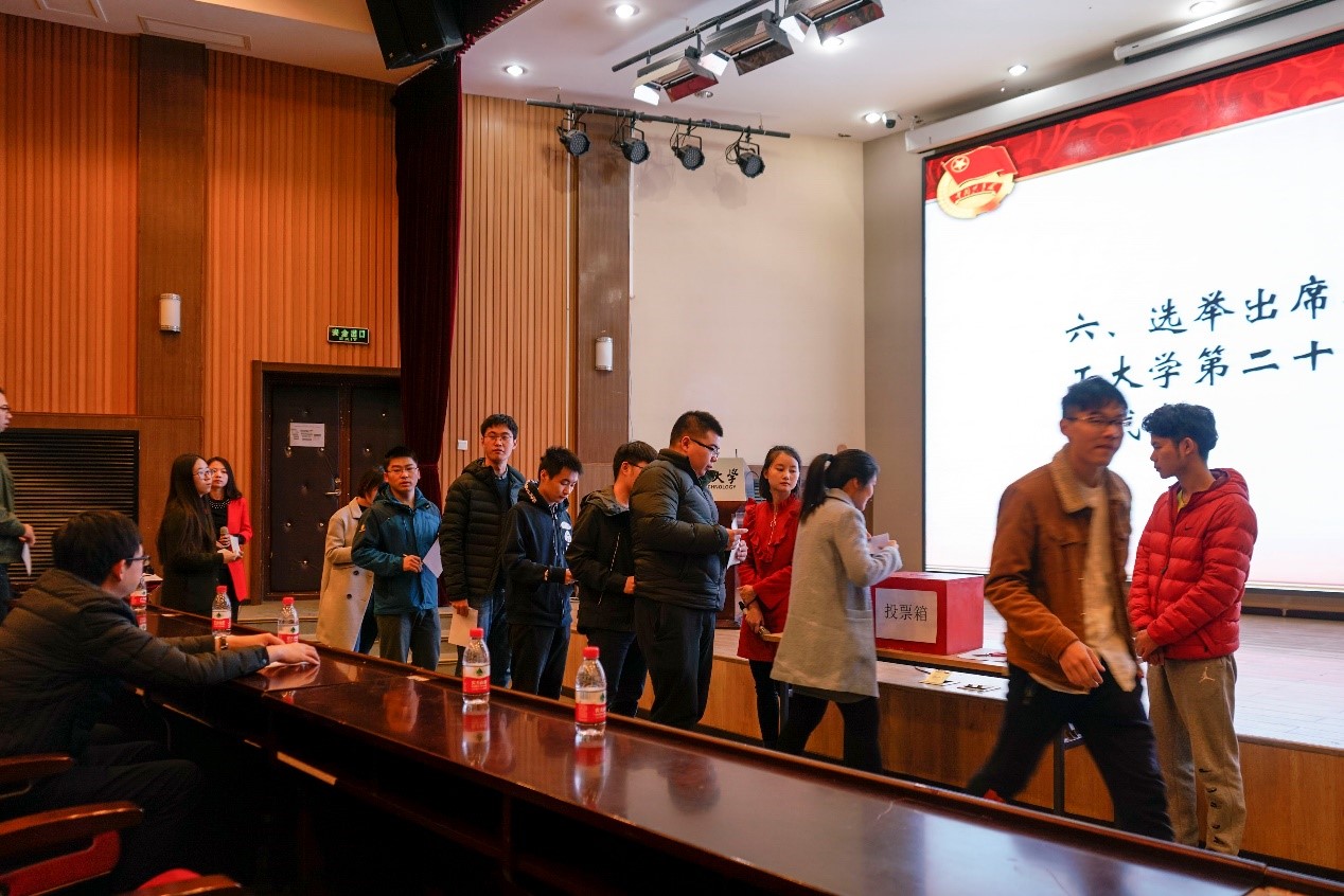 老哥俱乐部-老哥必备的交流社区