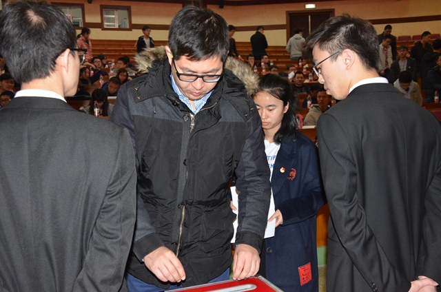 老哥俱乐部-老哥必备的交流社区