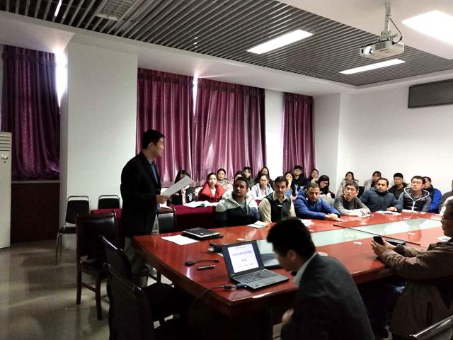 老哥俱乐部-老哥必备的交流社区