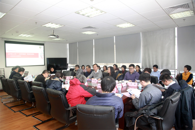 老哥俱乐部-老哥必备的交流社区