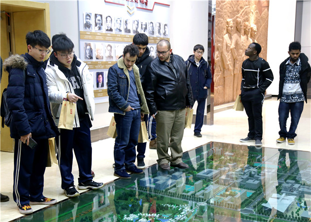 老哥俱乐部-老哥必备的交流社区