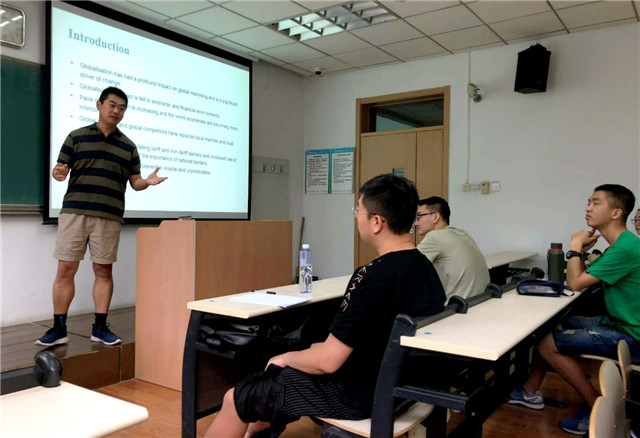 老哥俱乐部-老哥必备的交流社区