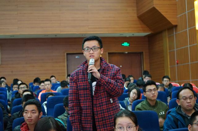 老哥俱乐部-老哥必备的交流社区