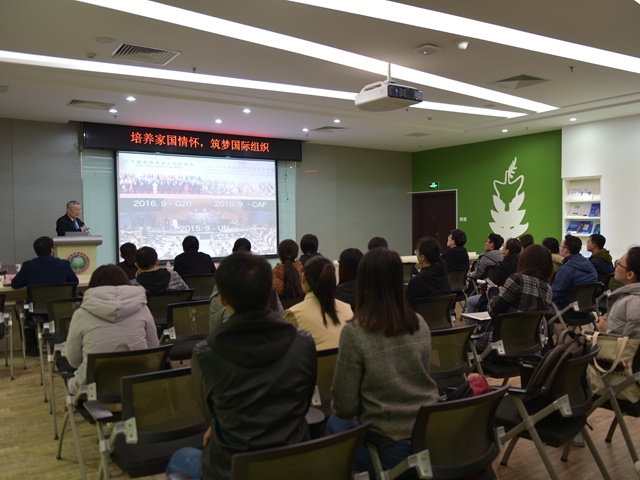 老哥俱乐部-老哥必备的交流社区