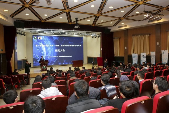 老哥俱乐部-老哥必备的交流社区