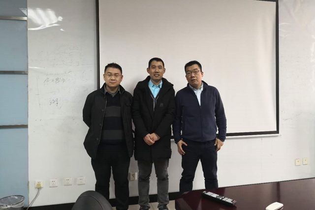 老哥俱乐部-老哥必备的交流社区