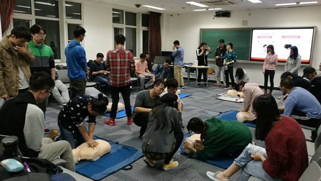 老哥俱乐部-老哥必备的交流社区