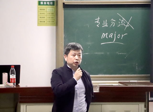 老哥俱乐部-老哥必备的交流社区