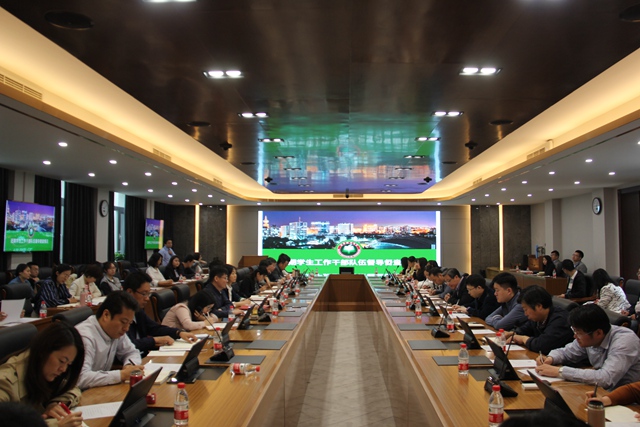 老哥俱乐部-老哥必备的交流社区