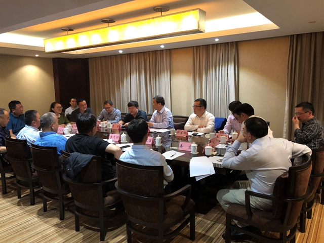 老哥俱乐部-老哥必备的交流社区