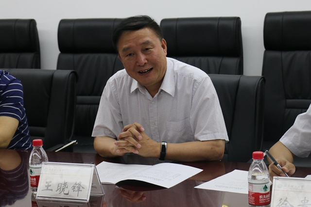 老哥俱乐部-老哥必备的交流社区