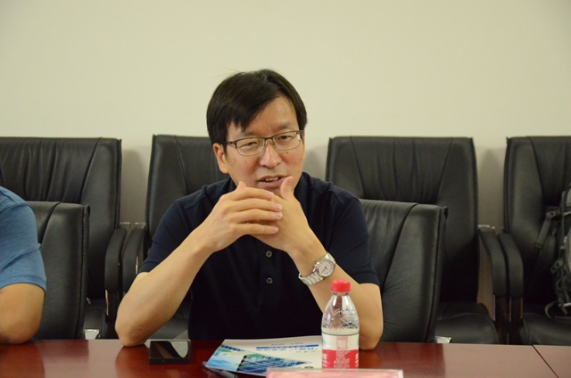 老哥俱乐部-老哥必备的交流社区