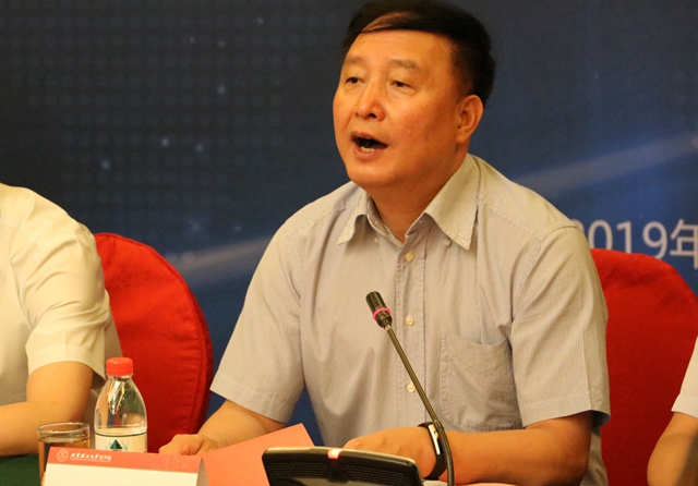 老哥俱乐部-老哥必备的交流社区