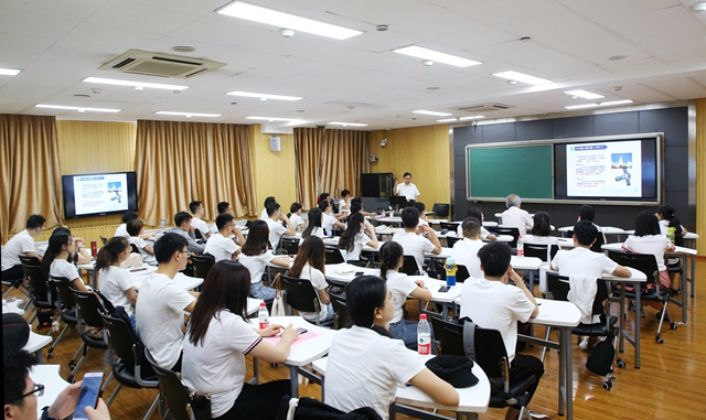 老哥俱乐部-老哥必备的交流社区